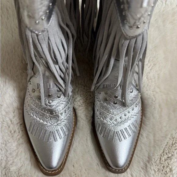 Dingo Gypsy Embroidery Studded Fringe Metallic Snip Toe Cowboy Boots - Picture 4 of 6